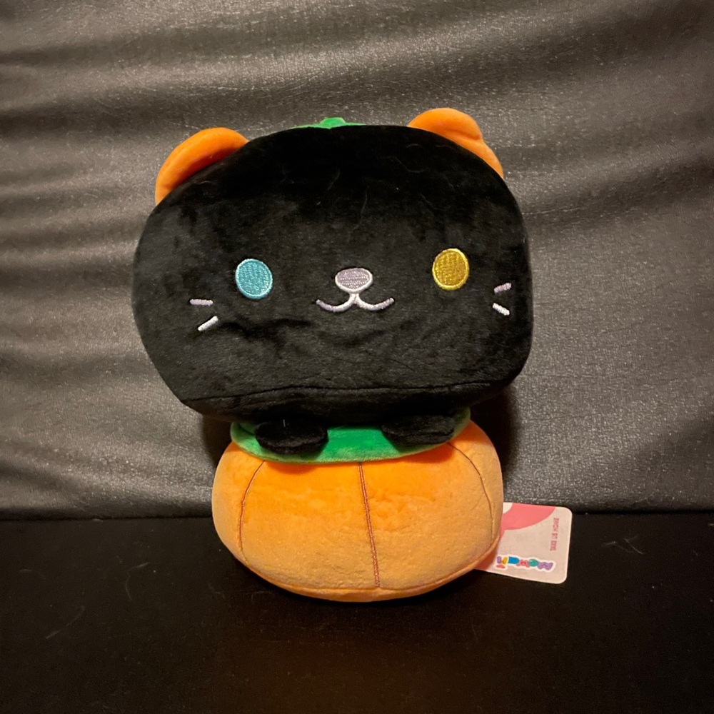 Cat stuffed animal mewaii